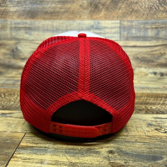 Hardee's Mens Trucker Hat Red Snapback Fast Food Retro Restaurant Logo Ball Cap - Picture 5 of 8